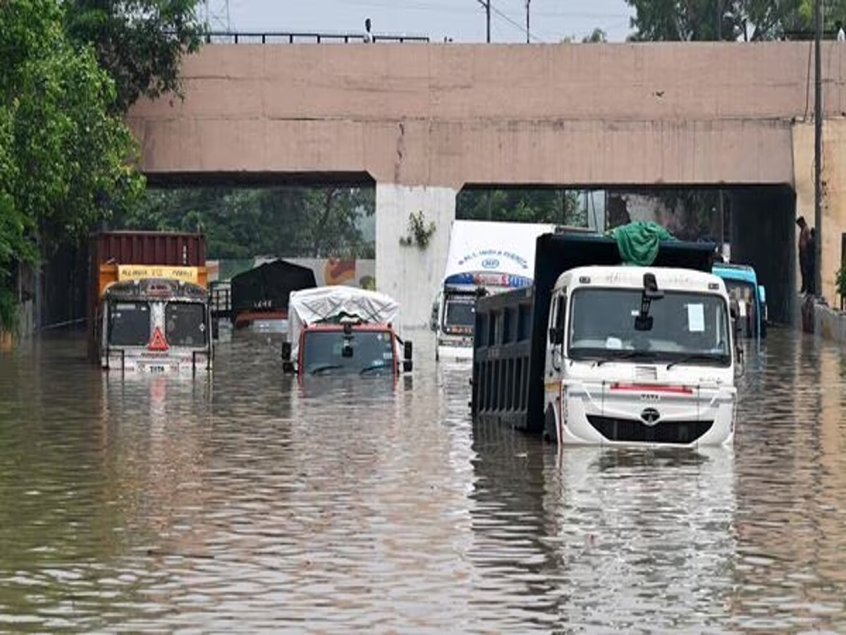 Delhi News Yamuna Khadar Area Relief Camps Affected By Rain Arvind ...