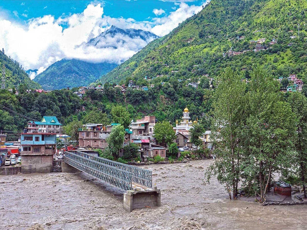 Himachal Pradesh Weather: हिमाचल प्रदेश में जारी हुआ मौसम का येलो अलर्ट, जानें क्या मौसम का हाल   