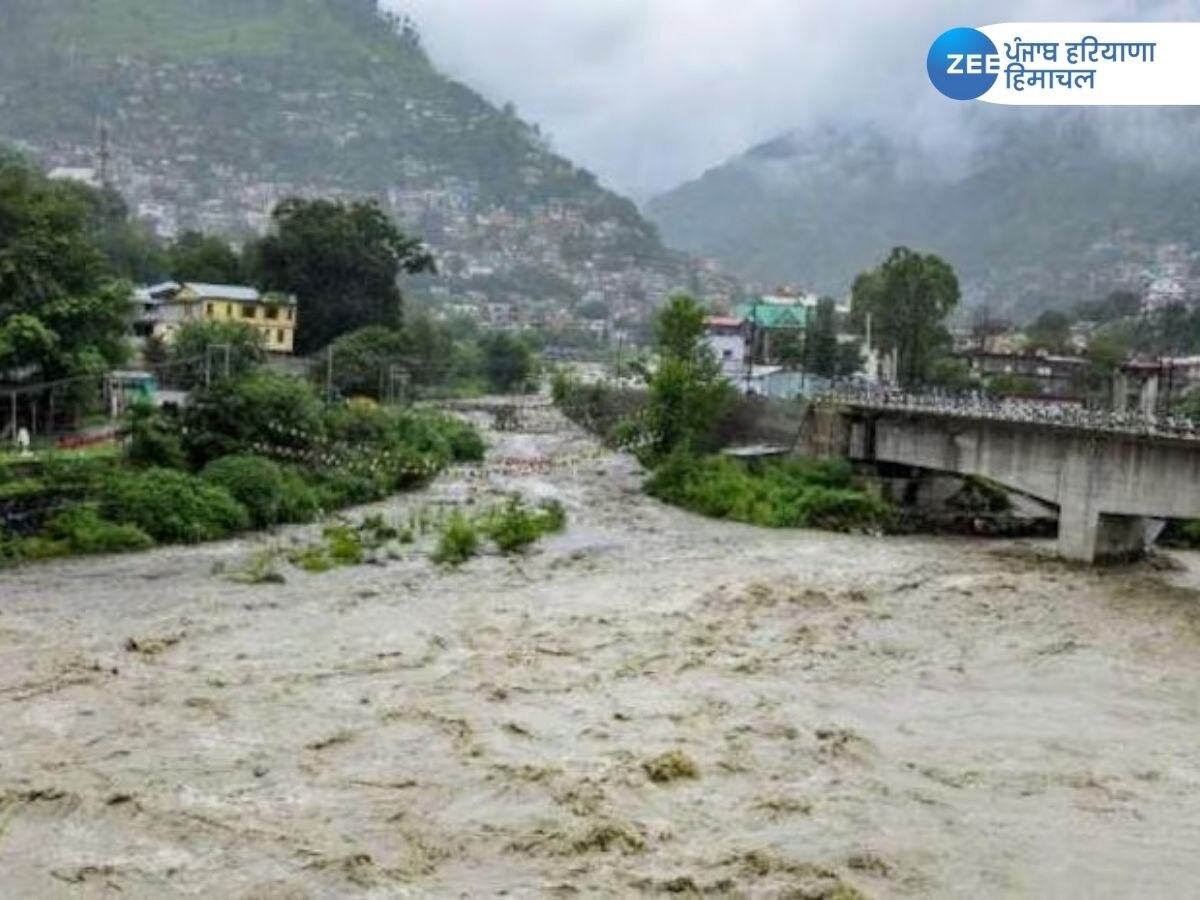 Punjab Floods 2023: ਪਠਾਨਕੋਟ ਤੇ ਗੁਰਦਾਸਪੁਰ 'ਚ ਹੜ੍ਹ ਦਾ ਖ਼ਤਰਾ! ਰਾਵੀ ਦਰਿਆ ਦੇ ਪਾਣੀ ਦਾ ਵਧਿਆ ਪੱਧਰ 