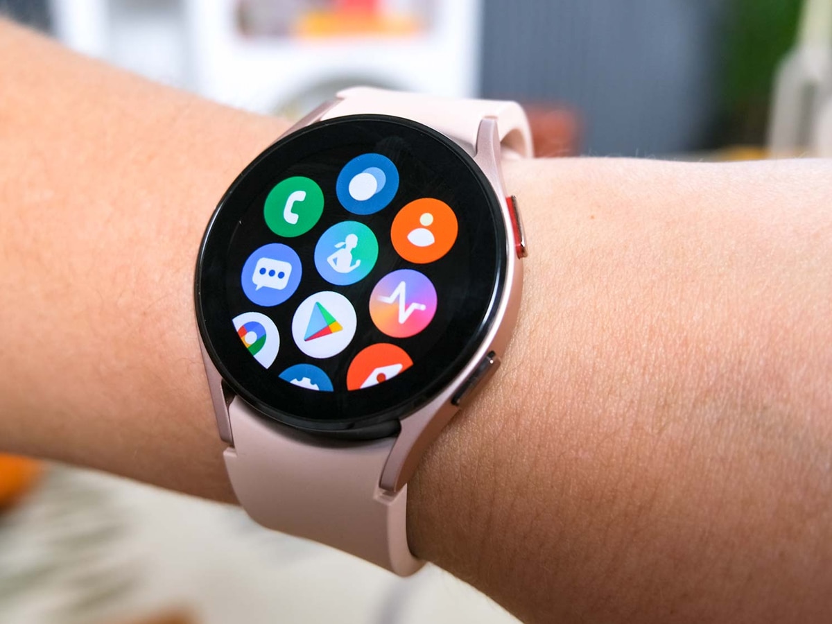 Samsung Galaxy Watch से अब कर सकेंगे WhatsApp चैट, नहीं निकालना पड़ेगा जेब से फोन