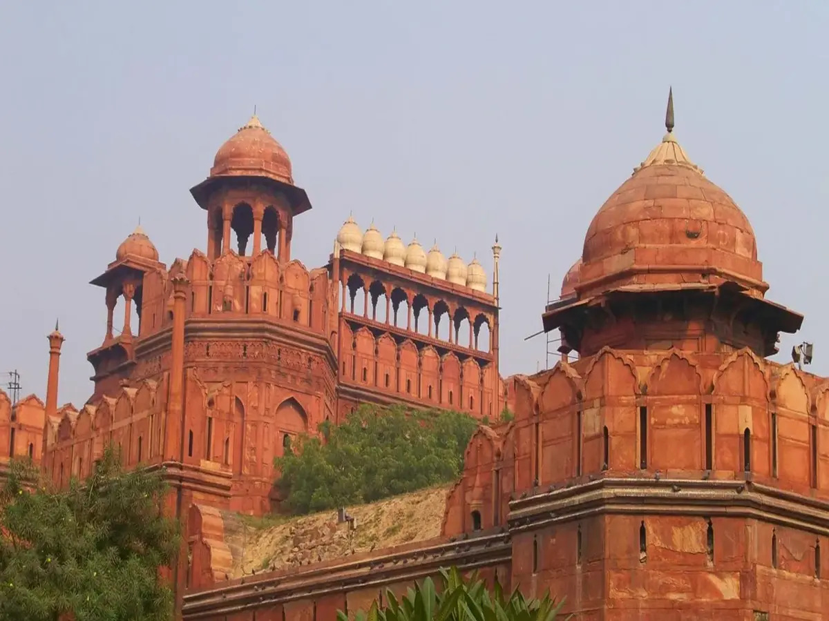 Red Fort Files Red Fort Colour: ଆଗରୁ କିପରି ଥିଲା ଲାଲ କିଲ୍ଲା? କାହିଁକି ରଙ୍ଗ ବଦଳାଇଥିଲେ ...