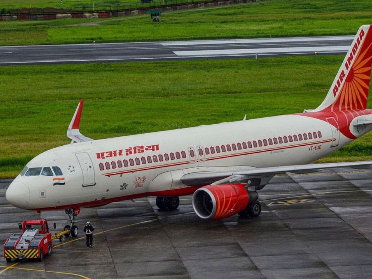 Air India: पायलट ने अचानक विमान उड़ाने से किया इनकार, बुरे फंसे 3 सांसद समेत 100 यात्री; जानें पूरा मामला