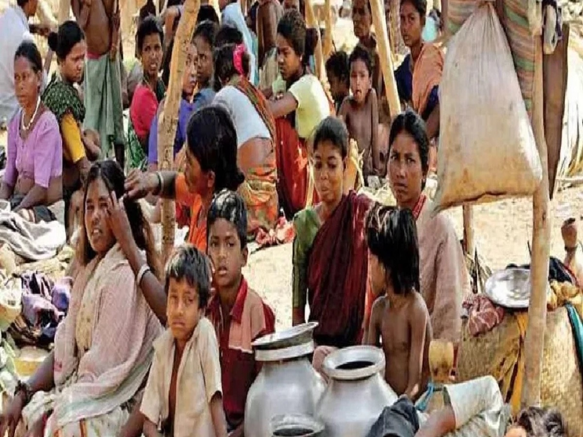 Bihar News: बिहार में 'गरीबी घटने' पर श्रेय लेने की मची होड़