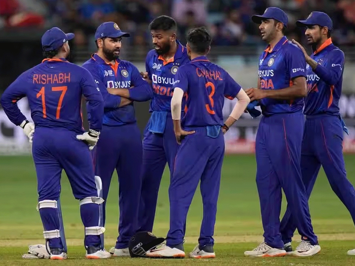 IND VS WI: वनडे का पहला मैच आज; सिराज सीरीज से बाहर, इस खिलाड़ी पर हो रही चर्चा 