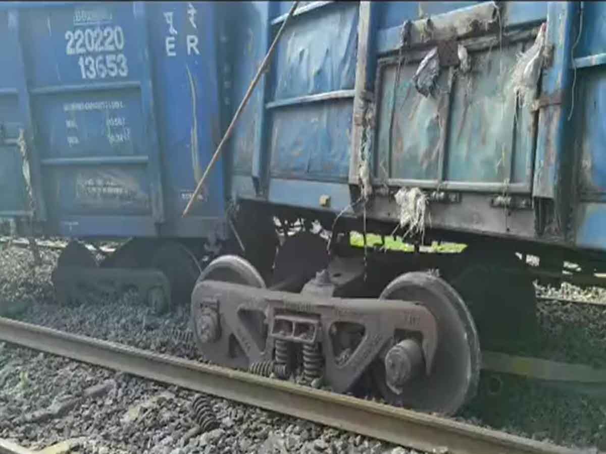 Train Accident: छत्तीसगढ़ में बड़ा रेल हादसा, मालगाड़ी के 11 डिब्बे पटरी से उतरे