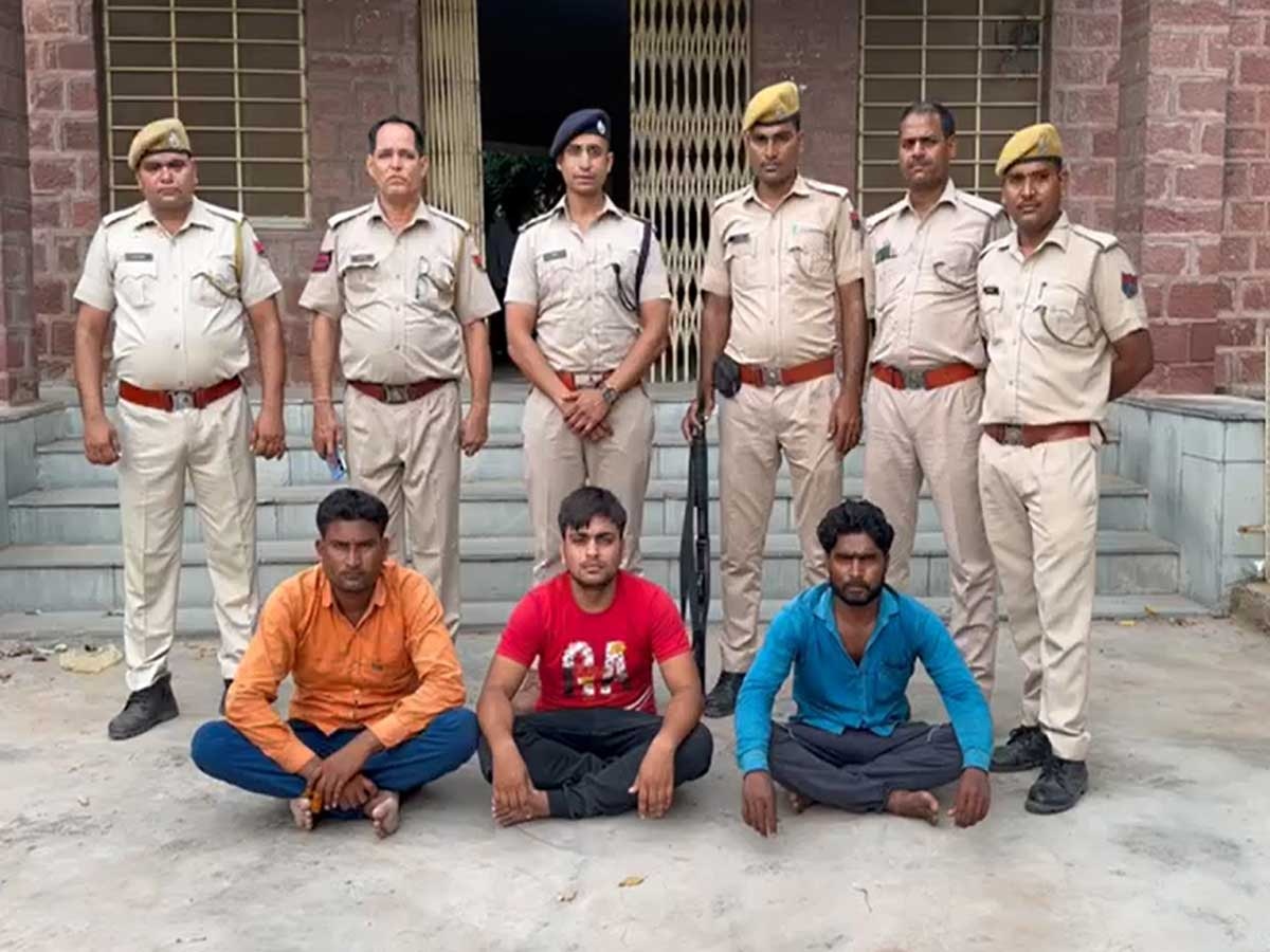 Dholpur Crime News: ट्रैक्टर-ट्रॉली लूट का खुलासा, उत्तर प्रदेश में बेचने की फिराक में थे बदमाश, पुलिस ने 24 घंटे में तीन आरोपी को गिरफ्तार किया