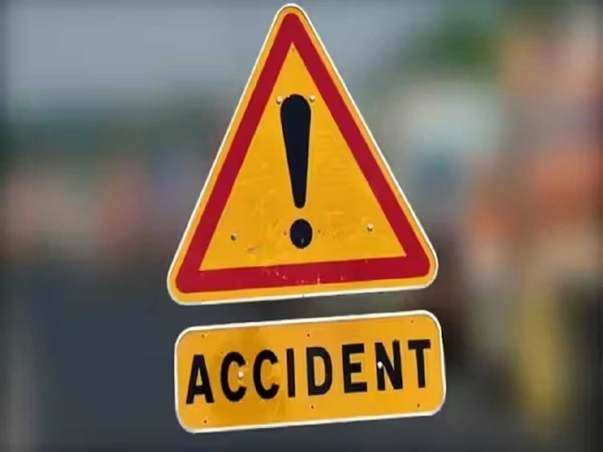Jamui Accident:तेज रफ्तार पिकअप वाहन ने बाइक में मारी जोरदार टक्कर, दो युवक गंभीर रूप से घायल, हालत गंभीर