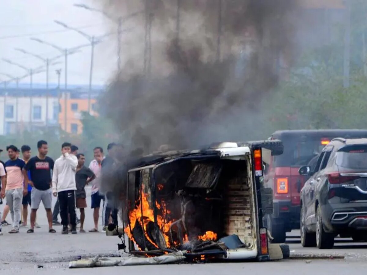 Manipur Violence: फिर सुलगा मणिपुर, दो सुरक्षाकर्मी घायल, दो पत्रकारों समेत 27 लोग लापता