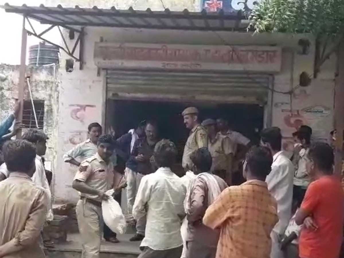 Bundi Crime: लाखेरी में धारदार हथियार से हुई महिला की हत्या, खून टपकता देख लोगों के उड़े होश 