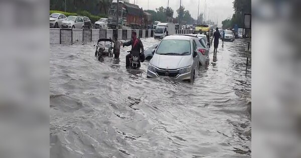 Haryana Weather Update Rain lashes many parts sonipat rewari Gurugram ...