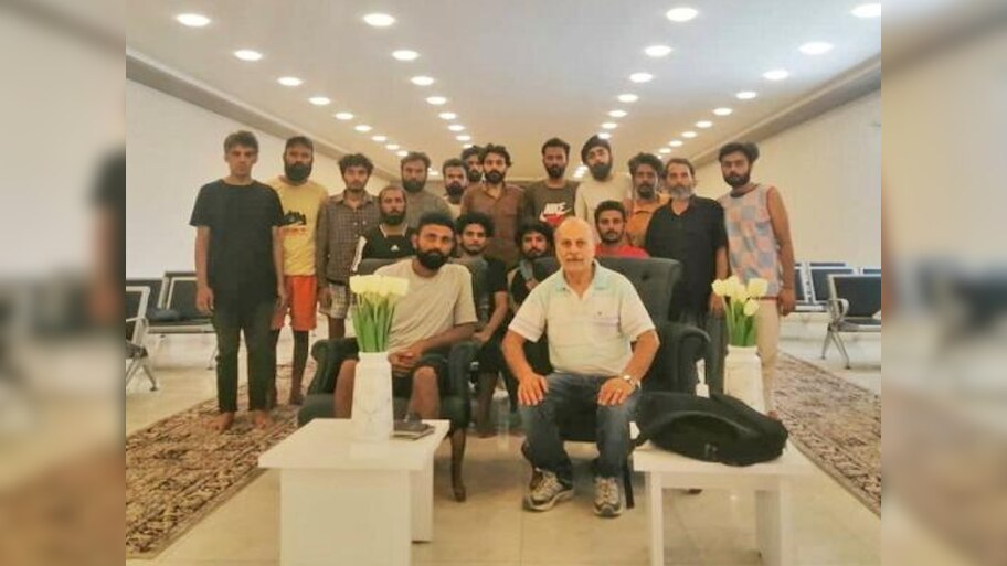 इस मुस्लिम देश में फंसे 17 भारतीयों को मिली रिहाई, नौकरी के लालच में इटली की जगह पहुंच गए थे यहां