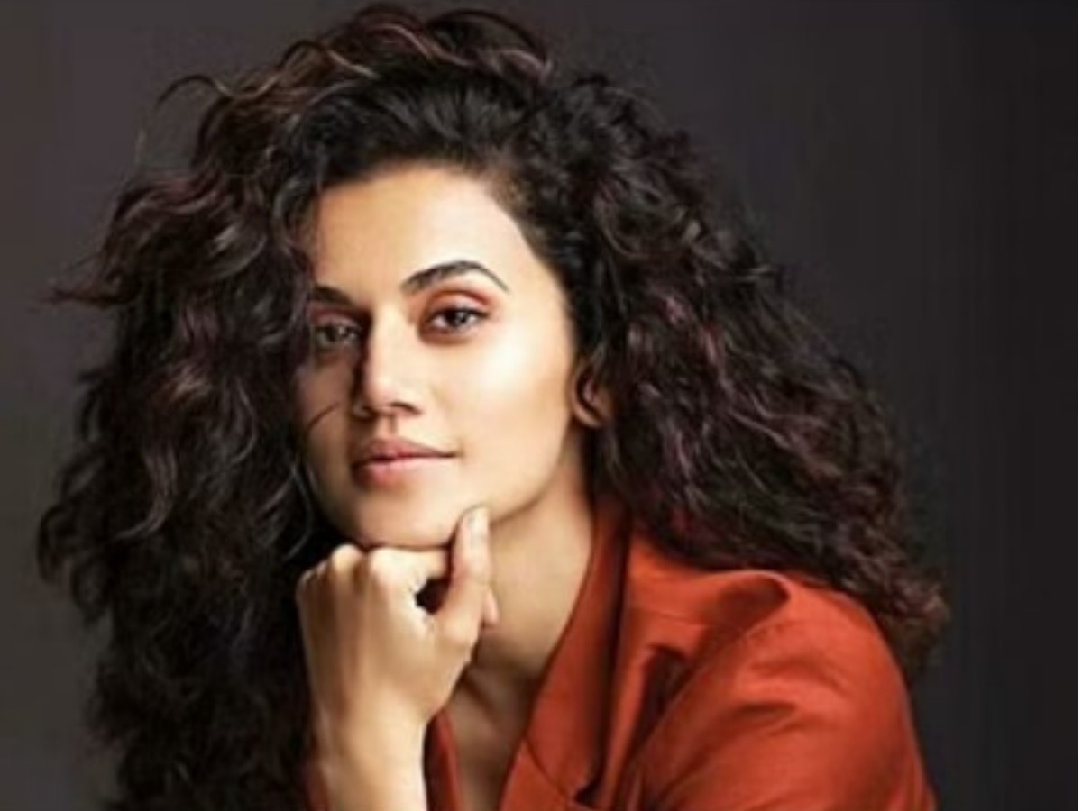 Taapsee Pannu Birthday: अपनी इन फिल्मों से तापसी पन्नू ने पाया अलग मुकाम, विवादों से है एक्ट्रेस का गहरा नाता