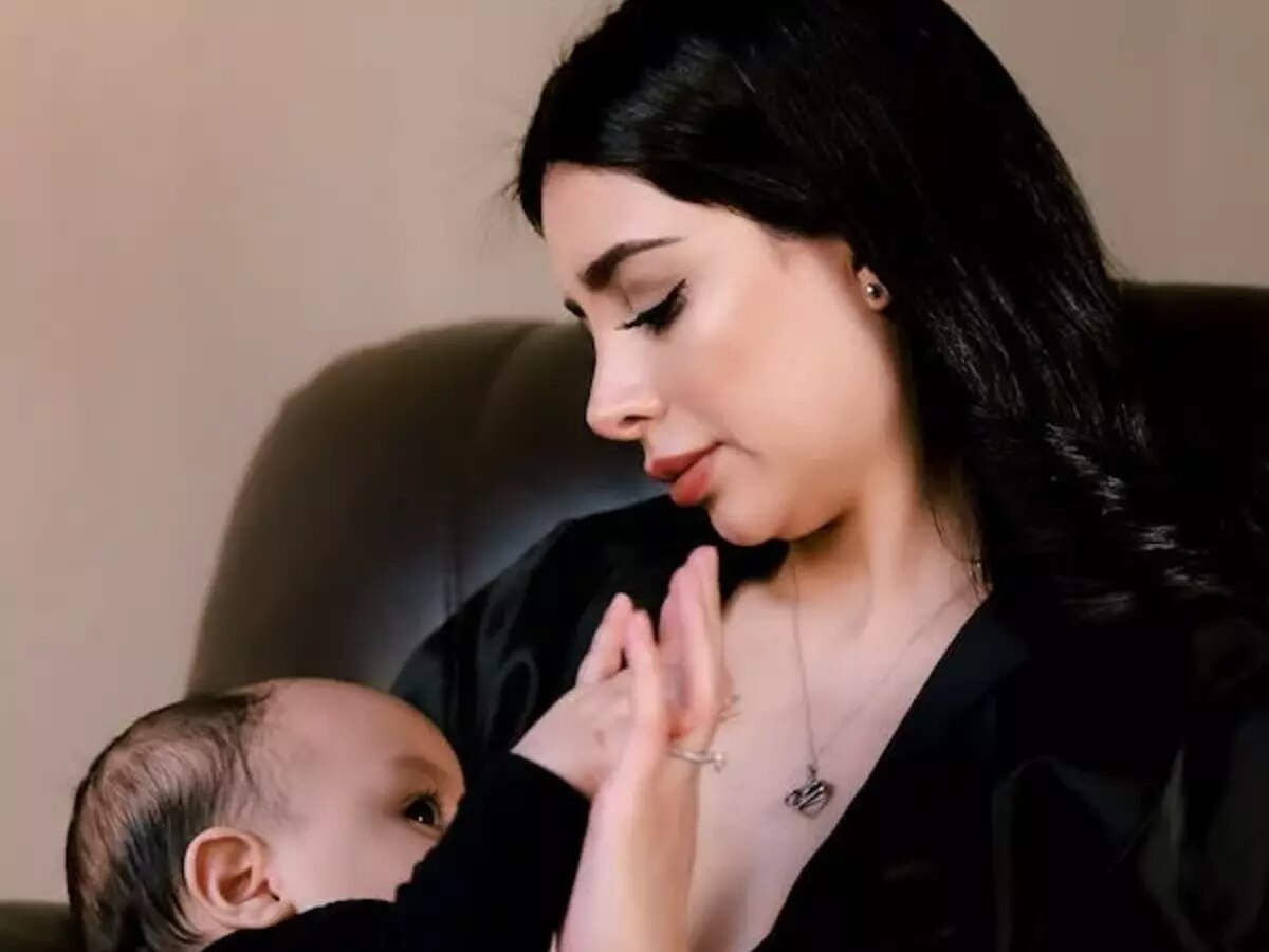 World breastfeeding week 2023 : कामकाजी महिलाओं को स्तनपान में आती हैं ये चुनौतियां