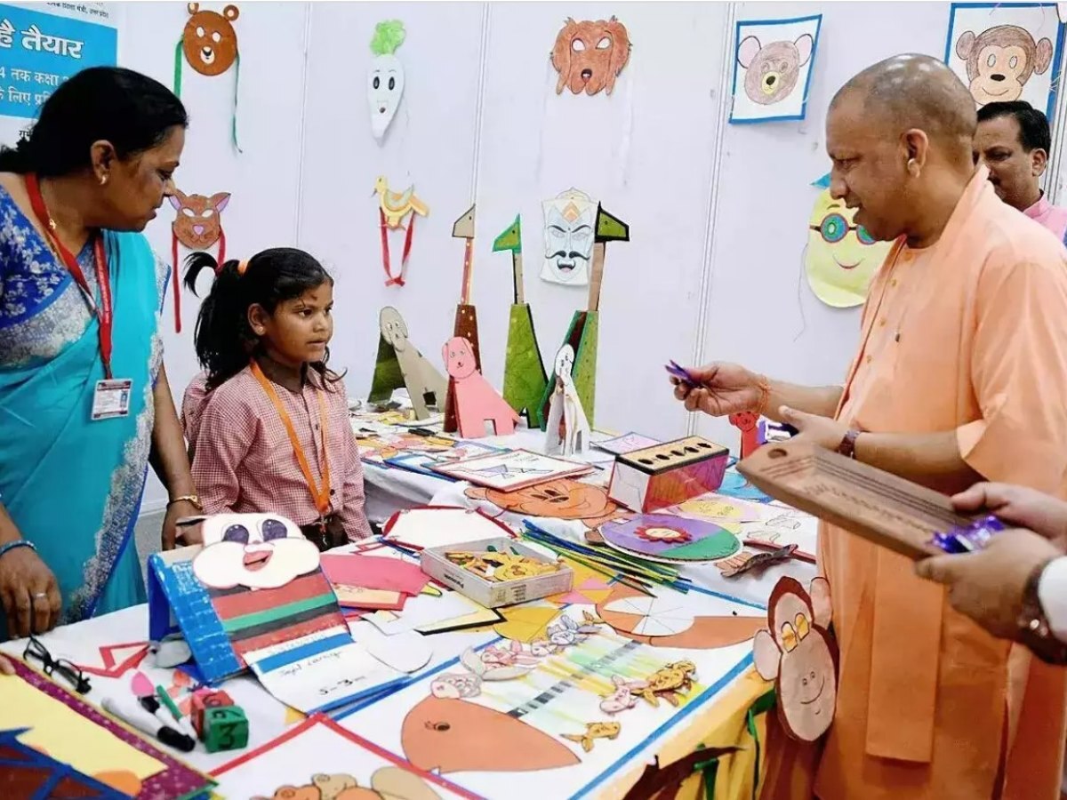 CM Yogi on Education: UP में बच्चों की पढ़ाई के लिए CM योगी ने कह दी ये बात,  लागू होते ही बदल जाएगा पढ़ाई का तरीका!