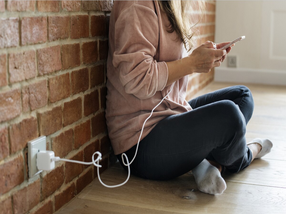 Mobile charging Tips Can you use your mobile phone while charging