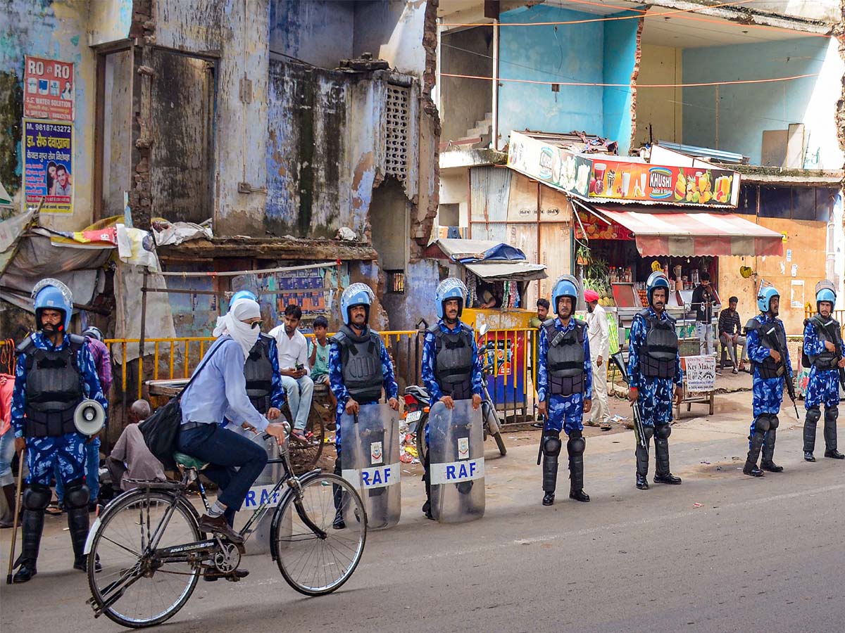 अलामती तस्वीर अलामती तस्वीर
