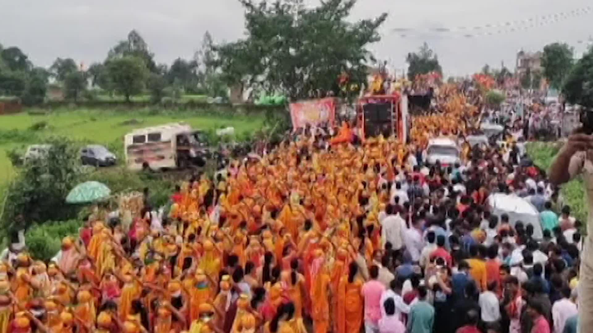 Chhindwara Thousands Of Women Kalash Yatra Before Pandit Dhirendra Krishna Shastri Katha Video