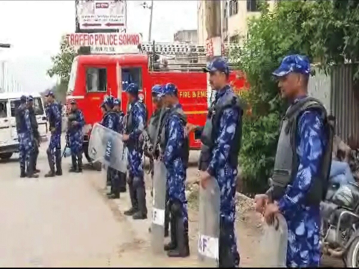 Nuh Violence: धारा- 144 लागू! खुले में जुम्मे की नमाज पर रोक, शहर में होने वाले कार्यक्रमों पर पुलिस ने लगाई रोक