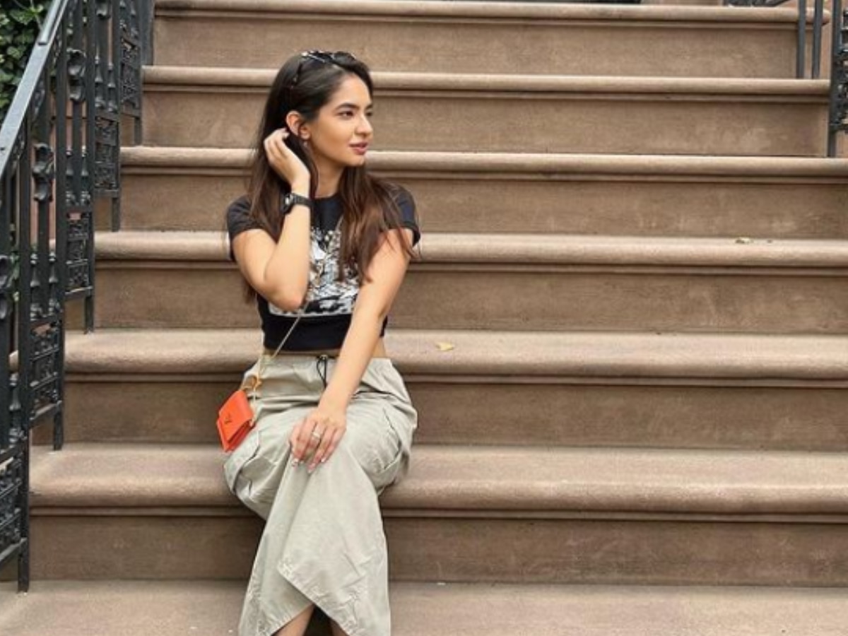 Anushka Sen Latest Photo From New York In Causal Tshirt Pant Anushka Sen अनुष्का सेन Causal