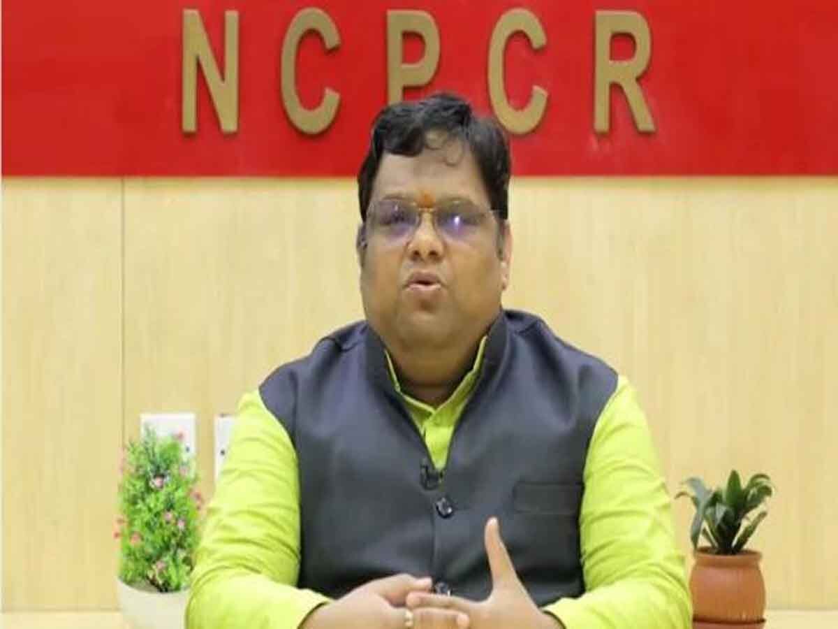 छेड़छाड़ से परेशान नाबालिग ने किया सुसाइड, NCPCR अध्यक्ष ने  पुलिस की कार्रवाई पर उठाए सवाल