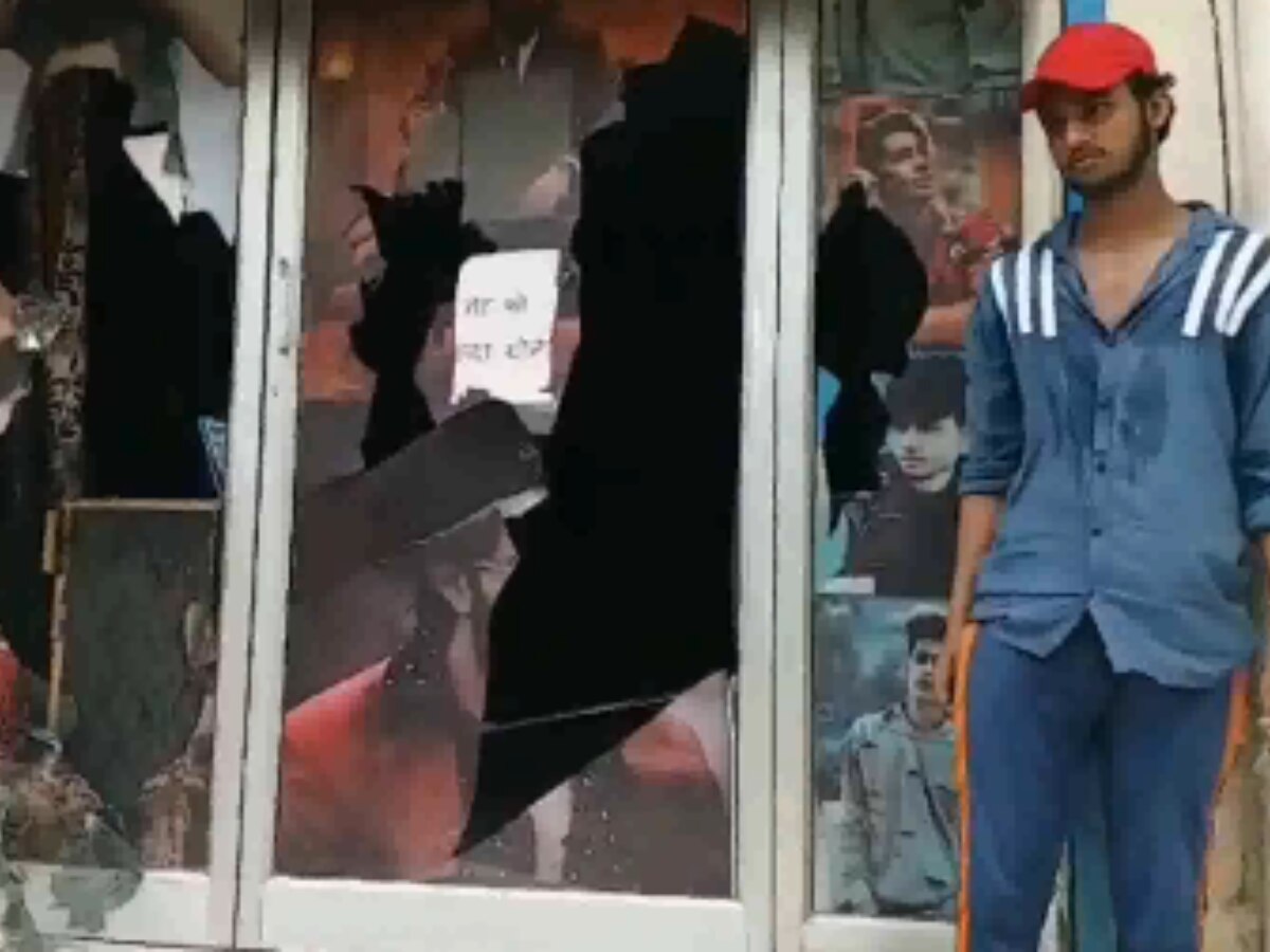 Panipat Violence: नकाबपोश शरारती तत्वों ने दुकानों में की तोड़फोड़ व दुकानदारों से की मारपीट, 6 आरोपी गिरफ्तार 