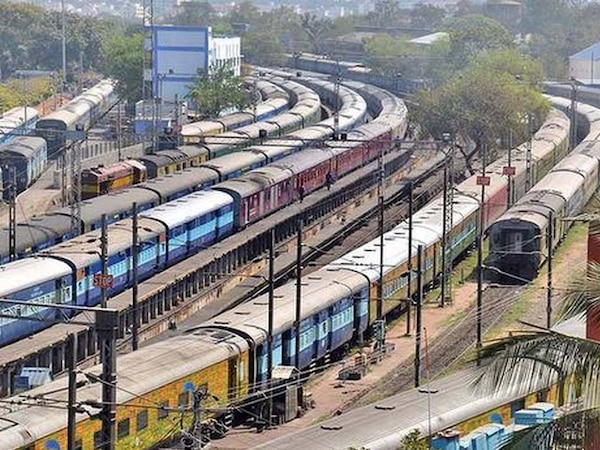 दिल्ली के इन तीन रेलवे स्टेशनों की बदलेगी सूरत, क्या बदलेगा नाम भी? जानें