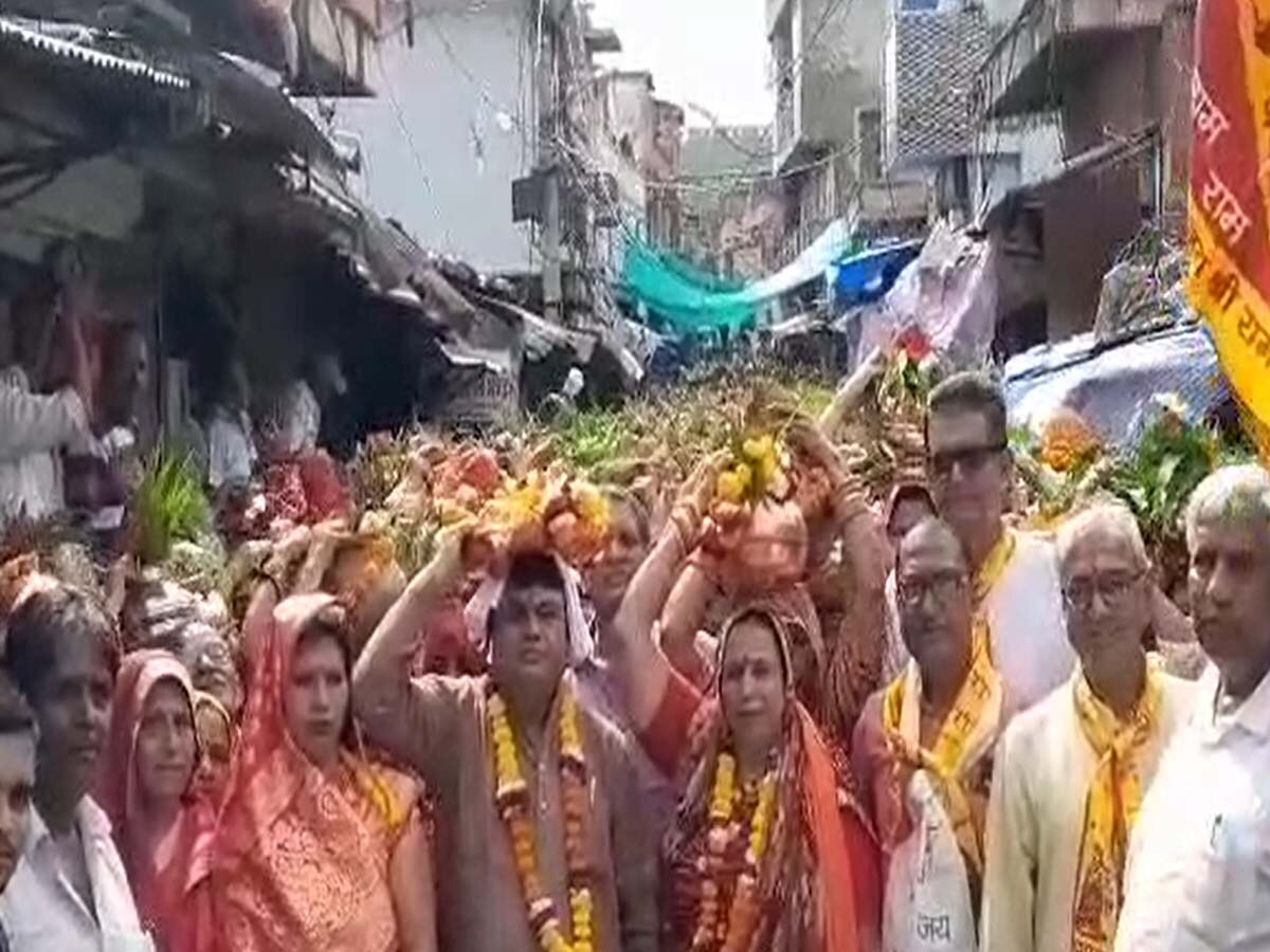 Karauli News: गोविंद देवजी मंदिर अग्रवाल धर्मशाला में भागवत कथा शुरू,कलश यात्रा में उमड़ी आस्था