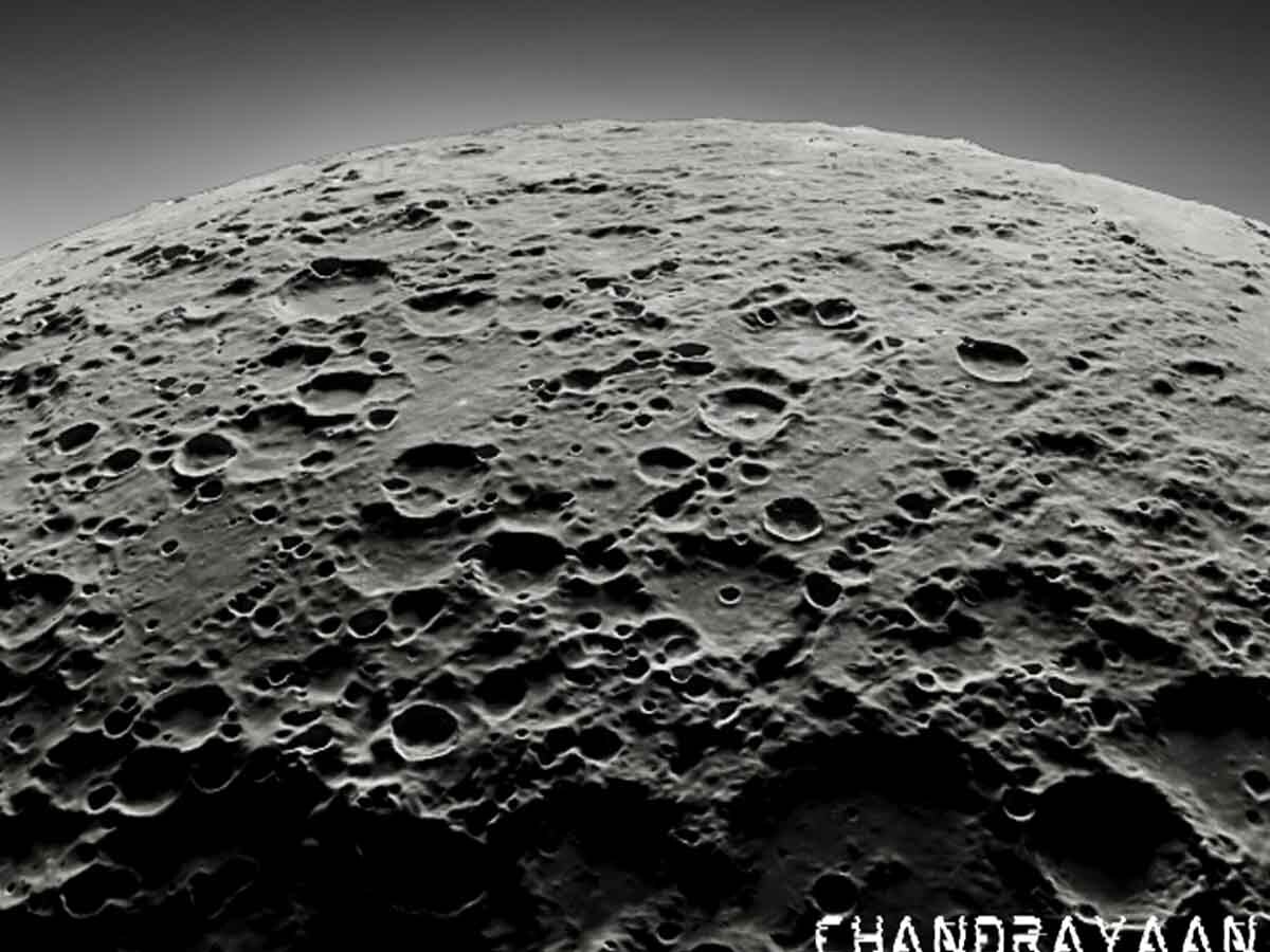 Chandrayaan-3: आखिर चमकीले चांद पर इतने गड्ढे क्यों हैं? जानिए वजह