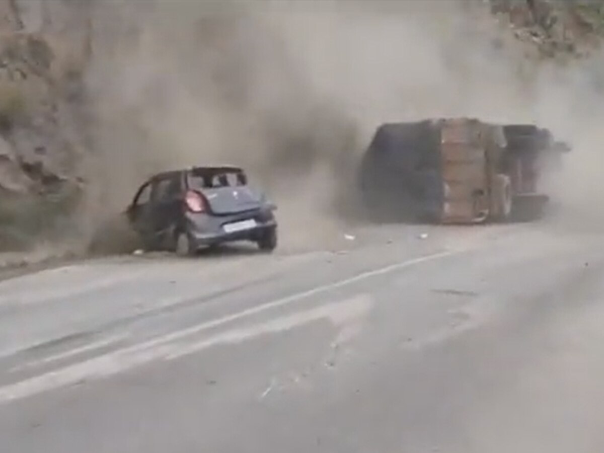 Shimla Road Accident: शिमला-थियोग रास्ते पर भयंकर रोड एक्सीडेंट, 2 की मौत 