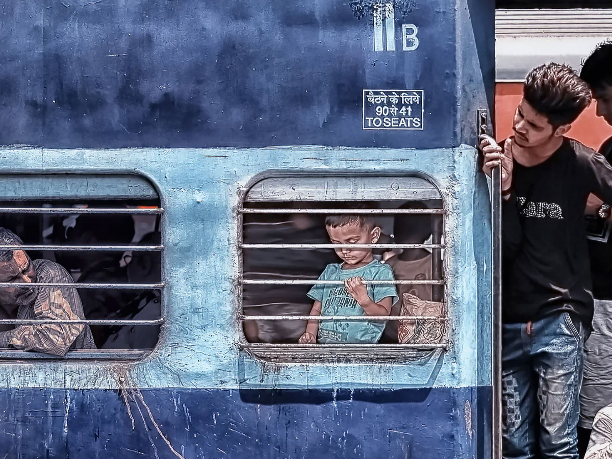 Indian Railways: जनरल टिकट पर क‍ितनी ट्रेनों में कर सकते हैं सफर? यात्रा करने वालों को भी नहीं पता