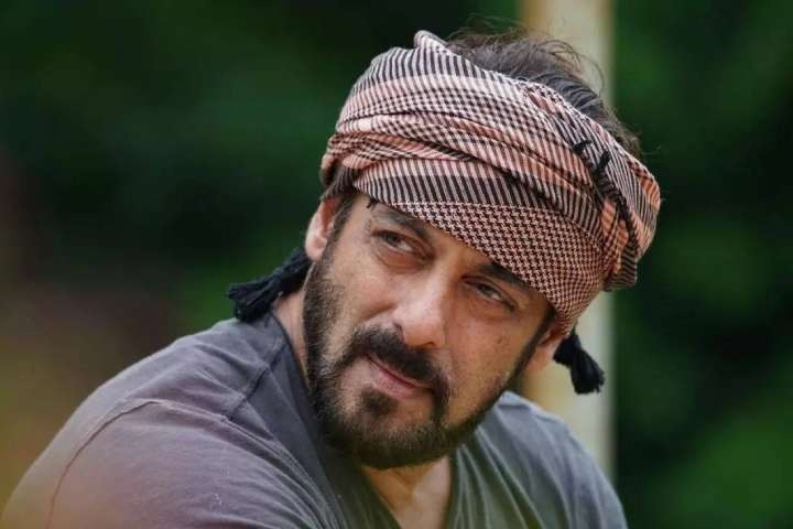 Bollywood Actors: ना ली फूटी कौड़ी, किया फ्री में कम, इन सितारों ने जब कमाया सिर्फ 'नाम'! 14 Bollywood Actors: ना ली फूटी कौड़ी, किया फ्री में कम, इन सितारों ने जब कमाया सिर्फ 'नाम'!