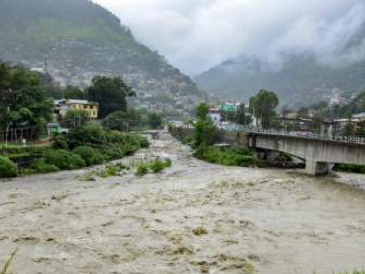 Himachal News: मॉनसून ने हिमाचल के पर्यटन की तोड़ी कमर, करोड़ों का कारोबार 'शून्य'