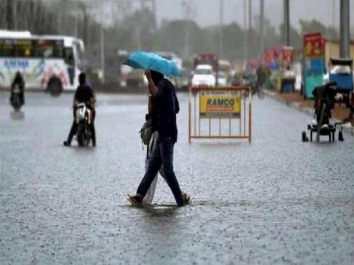 Rain Update: दिल्ली में हुई बारिश, इन राज्यों में IMD का अलर्ट