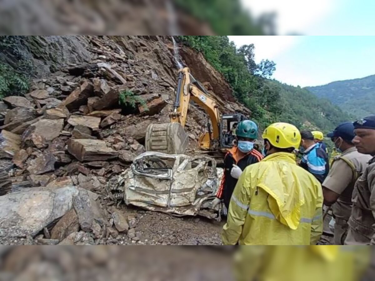 Rudraprayag Landslide : भूस्खलन की चपेट में आई कार, गुजरात से उत्तराखंड आए पांच पर्यटकों की मौत