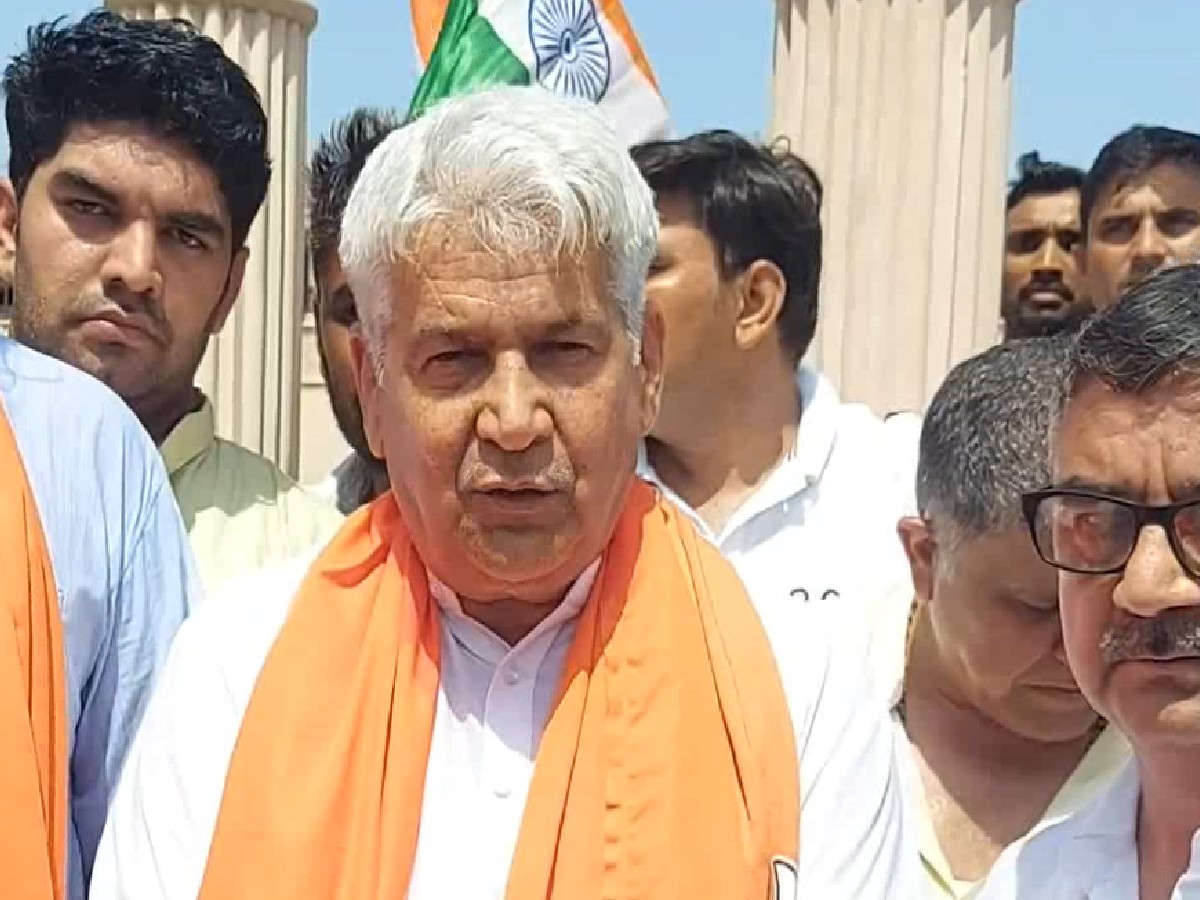 Rohtak News: हर घर तिरंगा मुहिम के तहत भाजपा ने निकाली यात्रा, 13 से 15 अगस्त तक हर घर तिरंगा फहराया जाएगा Rohtak News: हर घर तिरंगा मुहिम के तहत भाजपा ने निकाली यात्रा, 13 से 15 अगस्त तक हर घर तिरंगा फहराया जाएगा