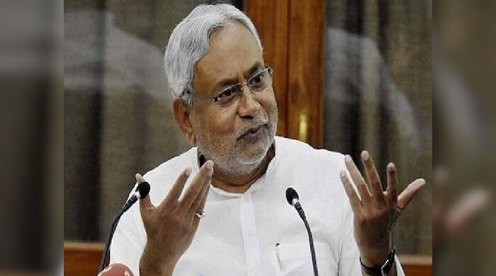 Bihar Politics: नीतीश कुमार दिल्ली गए और बिना किसी से मिले लौट आए, पटना एयरपोर्ट पर बोले- किसी से मिलने नहीं गया था