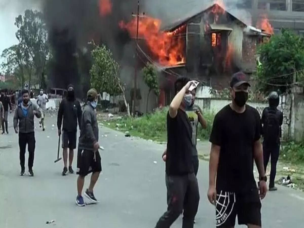 Manipur Violence: मणिपुर में नहीं थम रहा हिंसा का दौर; उखरूल में फायरिंग, तीन युवकों के शव बरामद