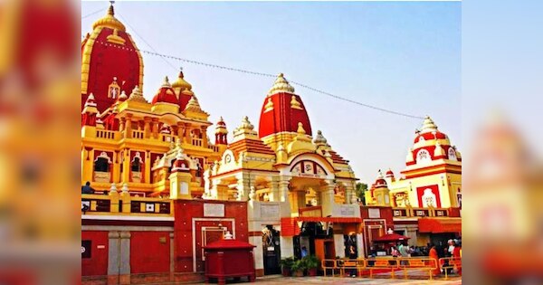 Entry is denied to famous maa Kalkaji Temple if wearing such clothing