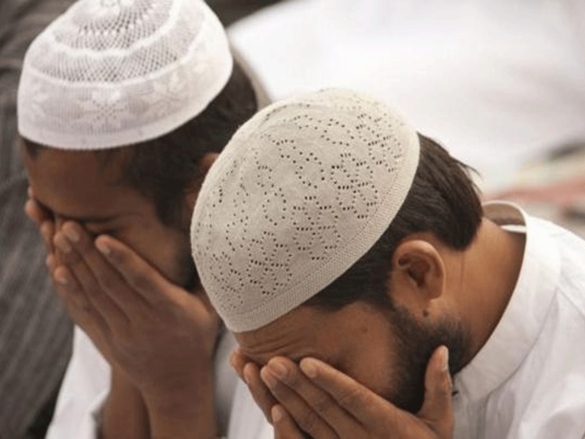 Pakistan News: पाकिस्तान में खुद को मुसलमान बताना पड़ा भारी, पुलिस ने 6 को किया गिरफ्तार 