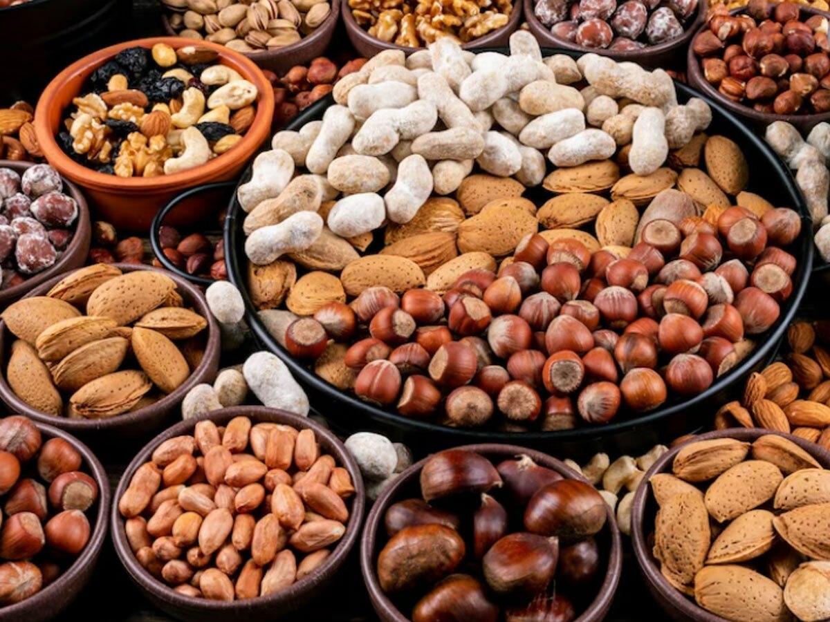 Dry Fruits क्यों होते हैं महंगे? इन कारणों से भी तय होती है कीमत