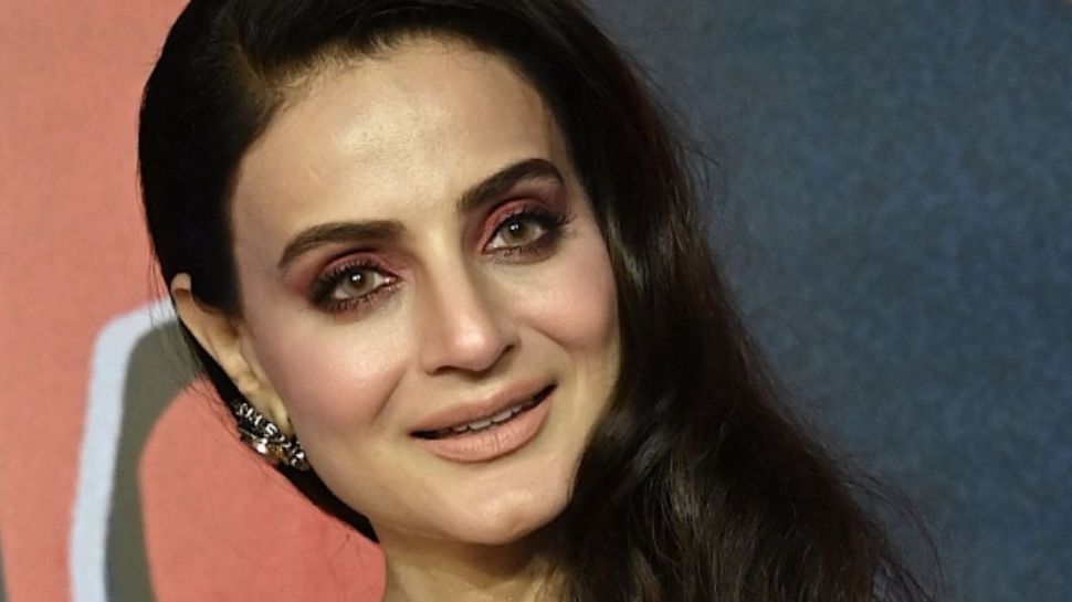 जब बड़े फिल्ममेकर ने दे दी सलाह-तुम्हें रिटायर हो जाना चाहिए, सुनकर चौंक गईं Ameesha Patel जब बड़े फिल्ममेकर ने दे दी सलाह-तुम्हें रिटायर हो जाना चाहिए, सुनकर चौंक गईं Ameesha Patel