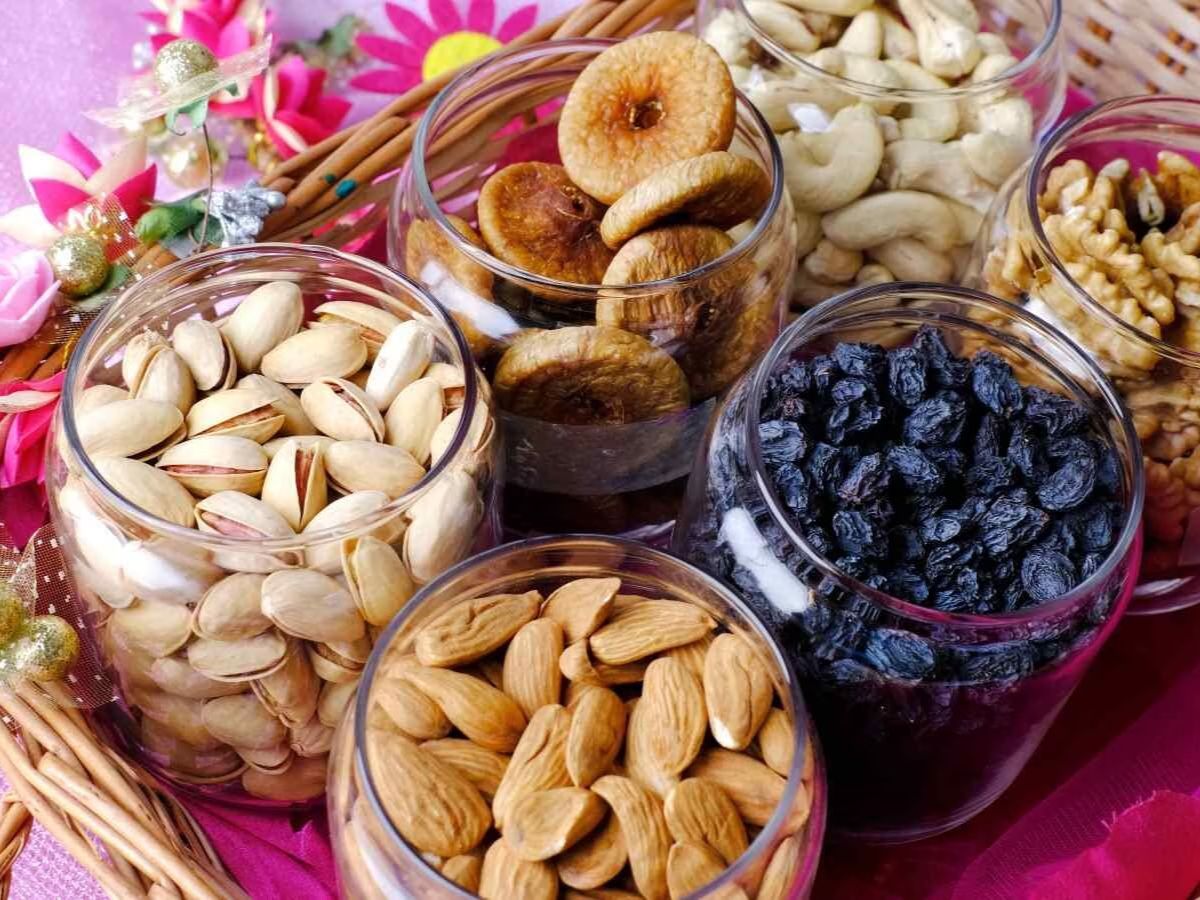 How Dry Fruits Should Be Eaten With Honey Can Be Beneficial For Health foods-to-avoid-during-pregnancy-the-must-avoid-ones-and-why-working