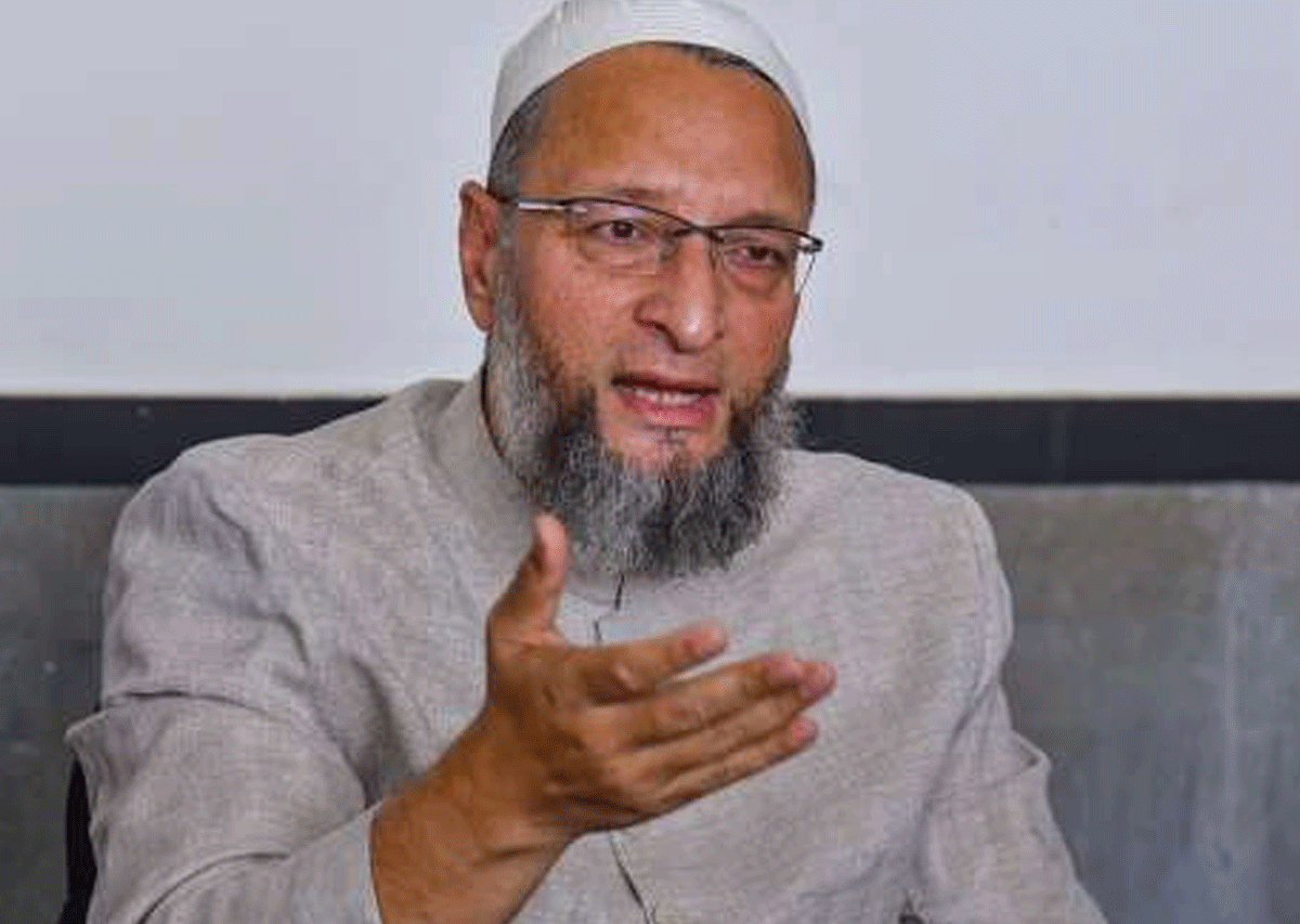 Asaduddin Owaisi: क्या BRICS सम्मेलन में जिनपिंग के पीछे भाग रहे थे मोदी; ओवैसी ने की सवालों की बौछार Asaduddin Owaisi: क्या BRICS सम्मेलन में जिनपिंग के पीछे भाग रहे थे मोदी; ओवैसी ने की सवालों की बौछार