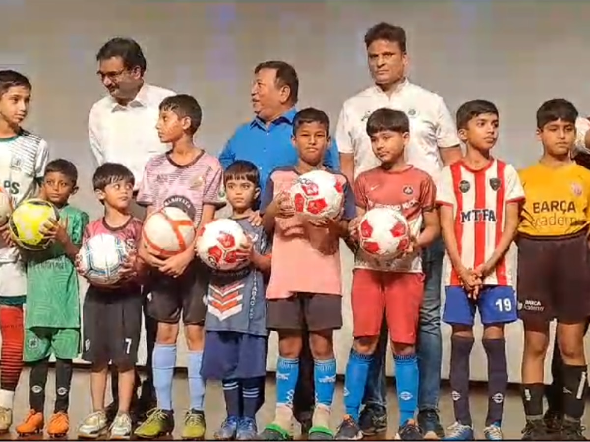 Sports News: IMT गाजियाबाद में 6-12 साल के बच्चों के लिए फुटबॉल लीग का आयोजन, 2 महीने तक होगा इवेन्ट 