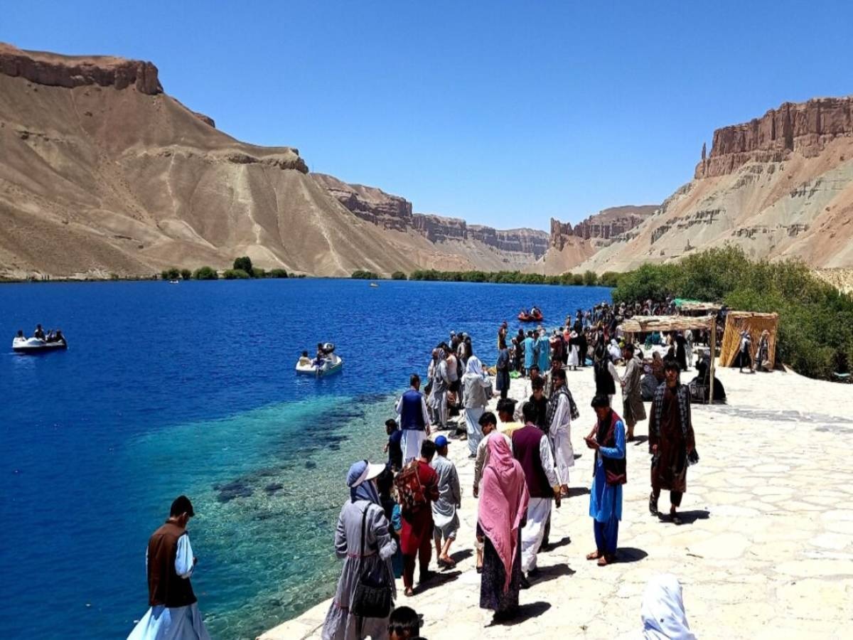 Afghanistan: तालिबान ने महिलाओं पर लगाई नई पाबंदी; इस जगह जाने से रोकने के लिए सुरक्षा बल तैनात  