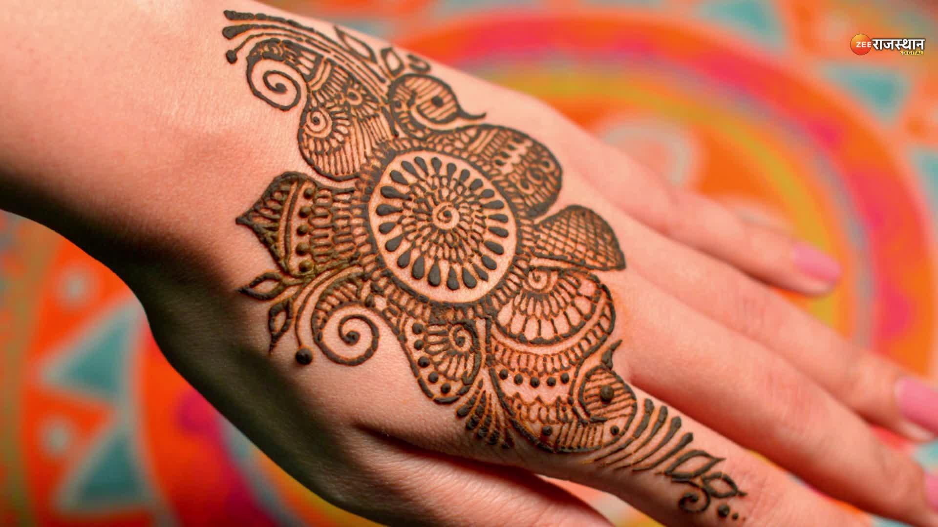 15+ Intricate Floral Mehendi Designs We're Gushing Over! | WeddingBazaar