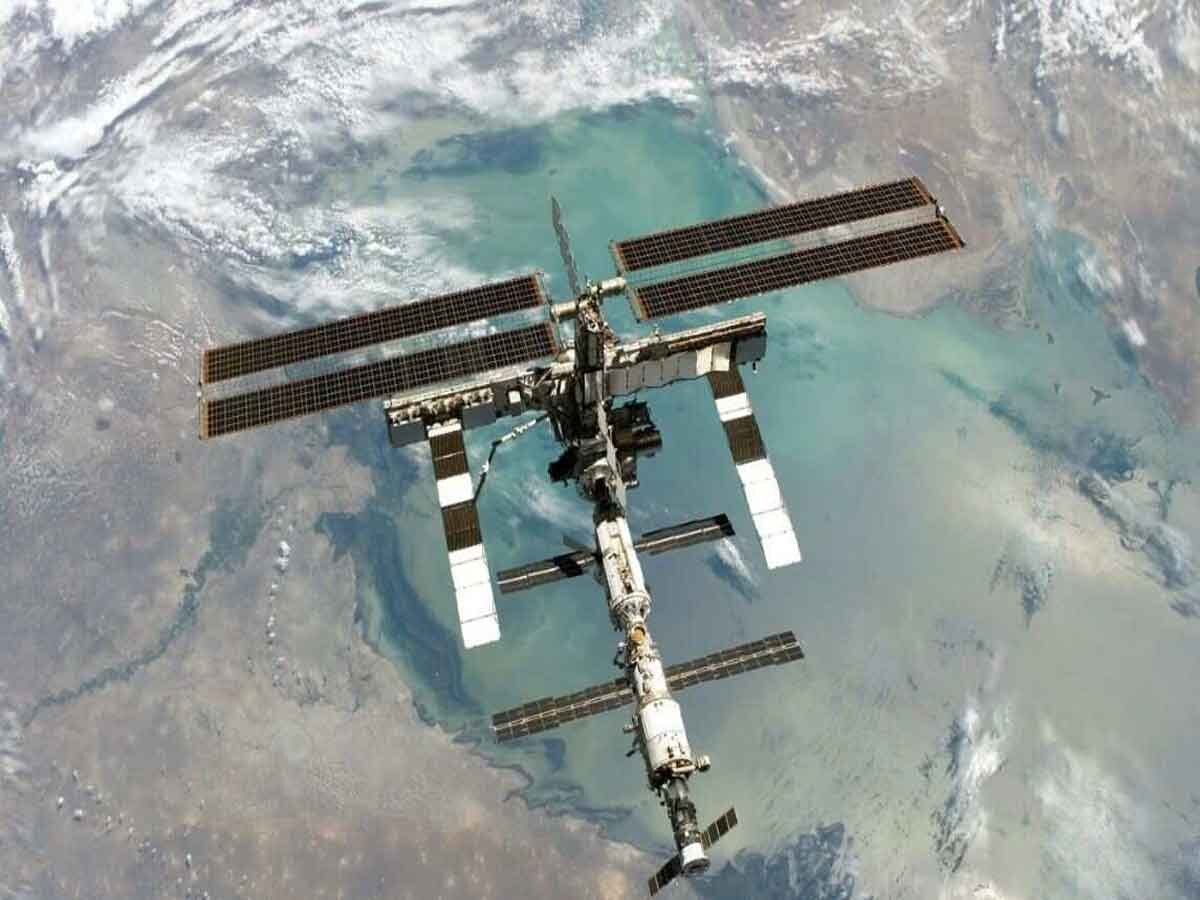 इंटरनेशनल स्पेस स्टेशन कब तक करेगा काम, रिटायरमेंट के बाद इसे कहां गिराया जाएगा, जानें NASA का प्लान  