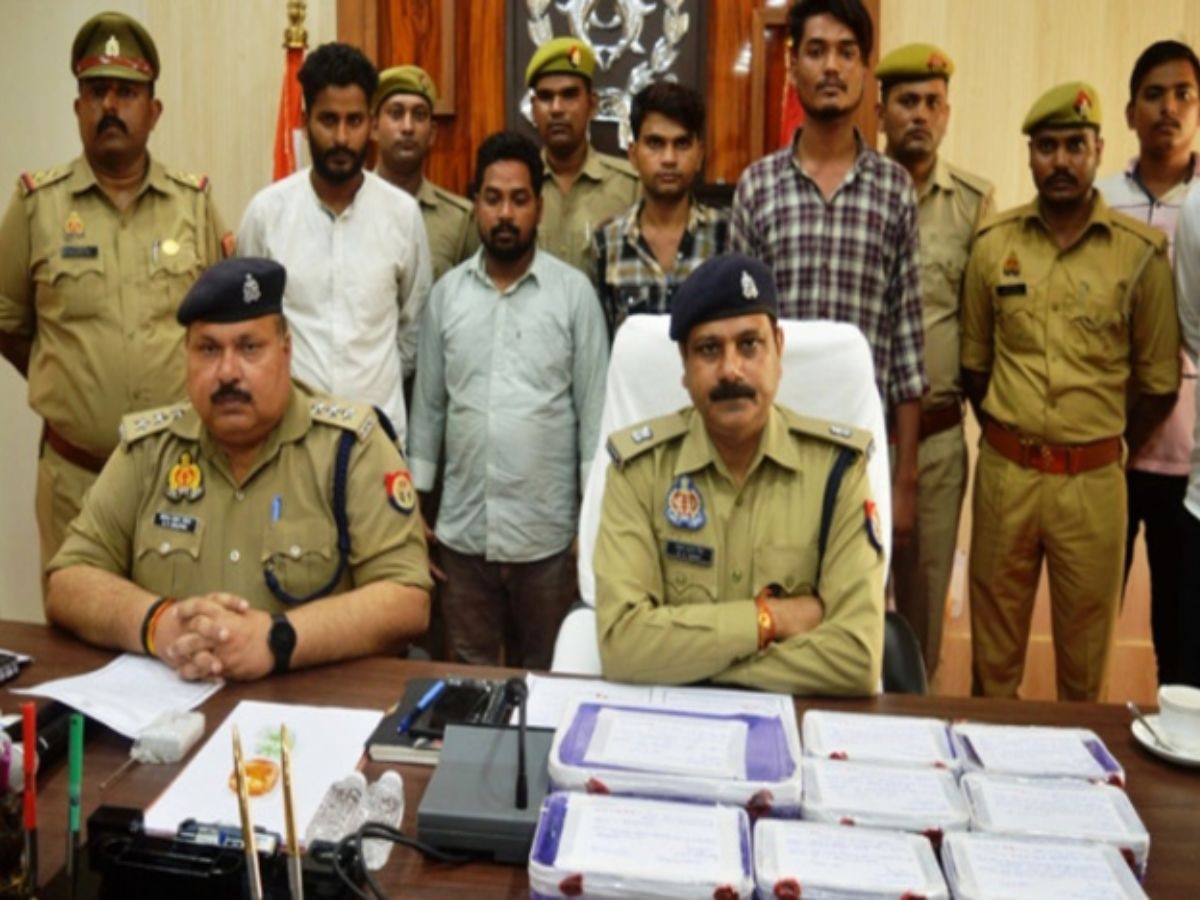 Ayodhya News: बिहार से तमंचे लाकर डकैती डालने की कर रहे थे प्लानिंग, पुलिस ने यूं पकड़े चार आरोपी 