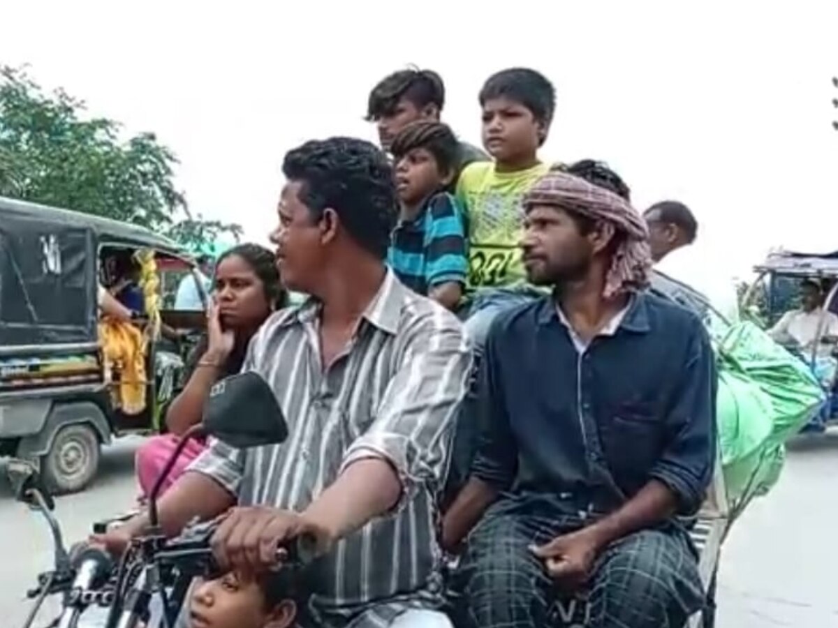 Jaunpur: बाइक को बना लिया कार, 'जुगाड़ गाड़ी' पर घूमता दिखा 8 लोगों का परिवार