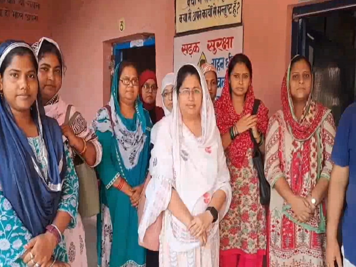 Bihar Holiday List: बिहार शिक्षा विभाग के नए फरमान से विद्रोह में शिक्षक, कहा- मानसिक प्रताड़ित किया जा रहा है